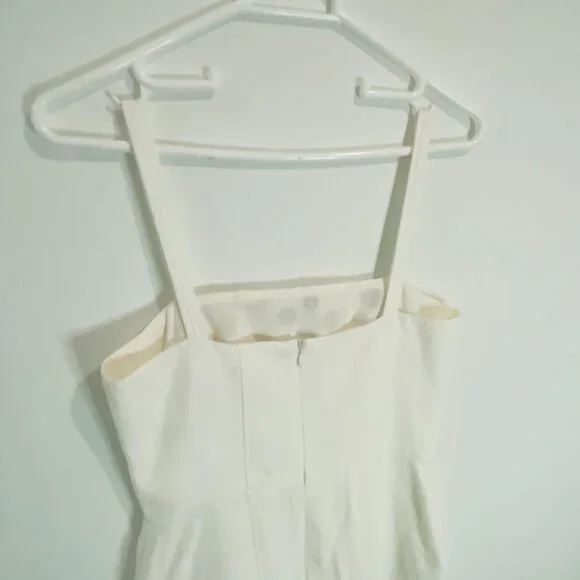 Stasia Alexis Design Sleeveless White Dress for Glamorous Occasions - Picture 8 of 17